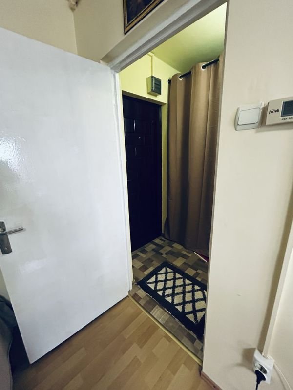 42b8700f35c645739bddfef88410040c-2