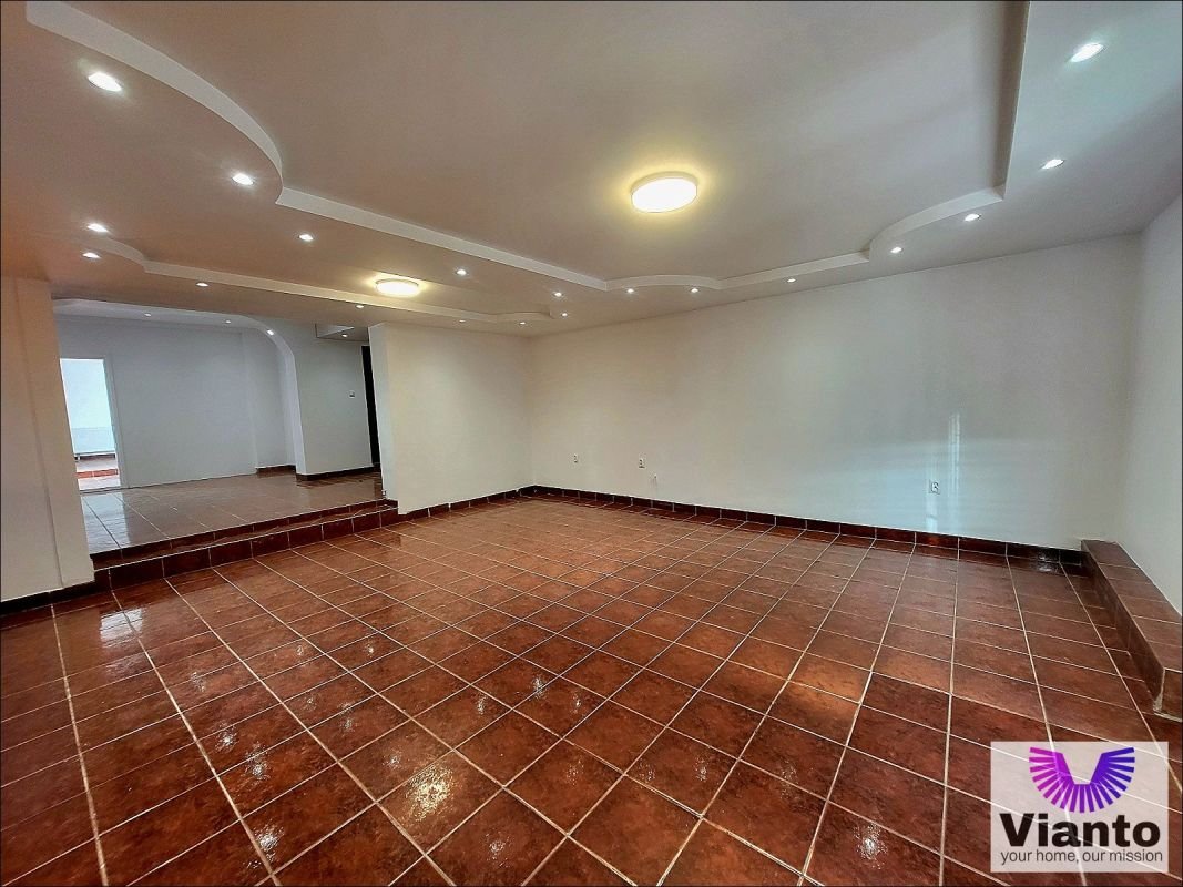 65ac74d171864339b137bec25e7b1704