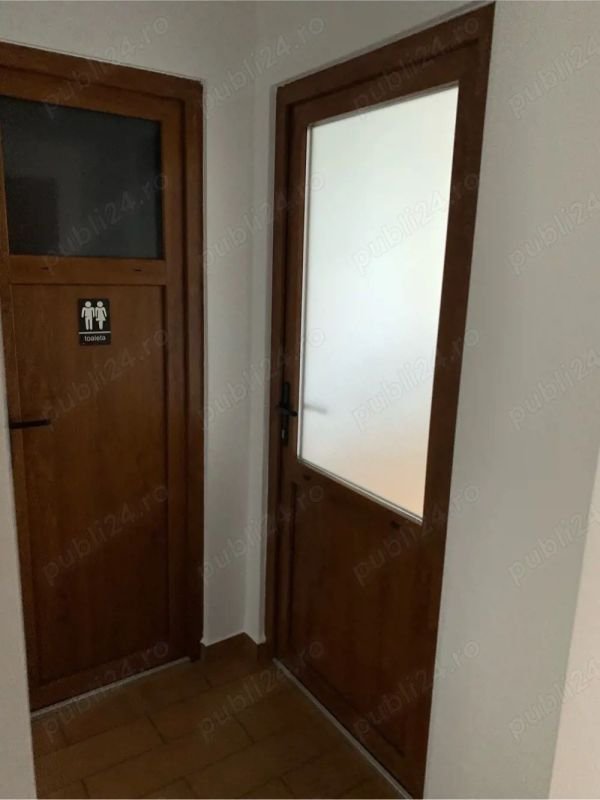 66e5a0ad4b2344e9849e488c33906a99-1