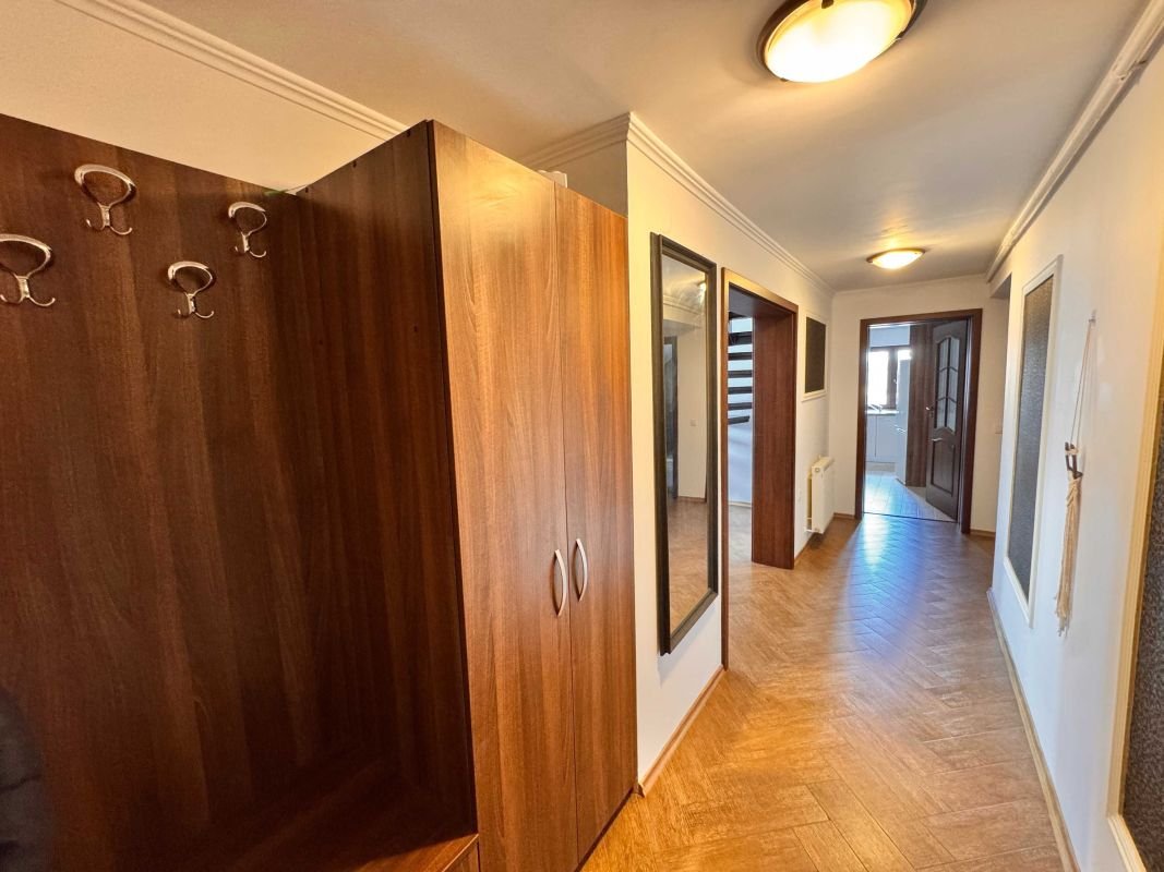 782127a6ba7643a792a990ad1a9c95e3