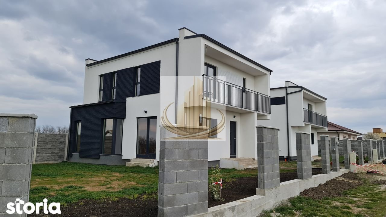 03e52bd6e7994af99228b4fe3da5d5c6-1