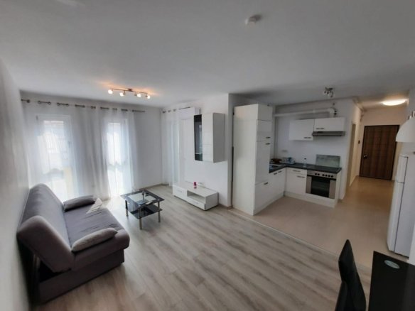 Apartament 3 camere bloc nou