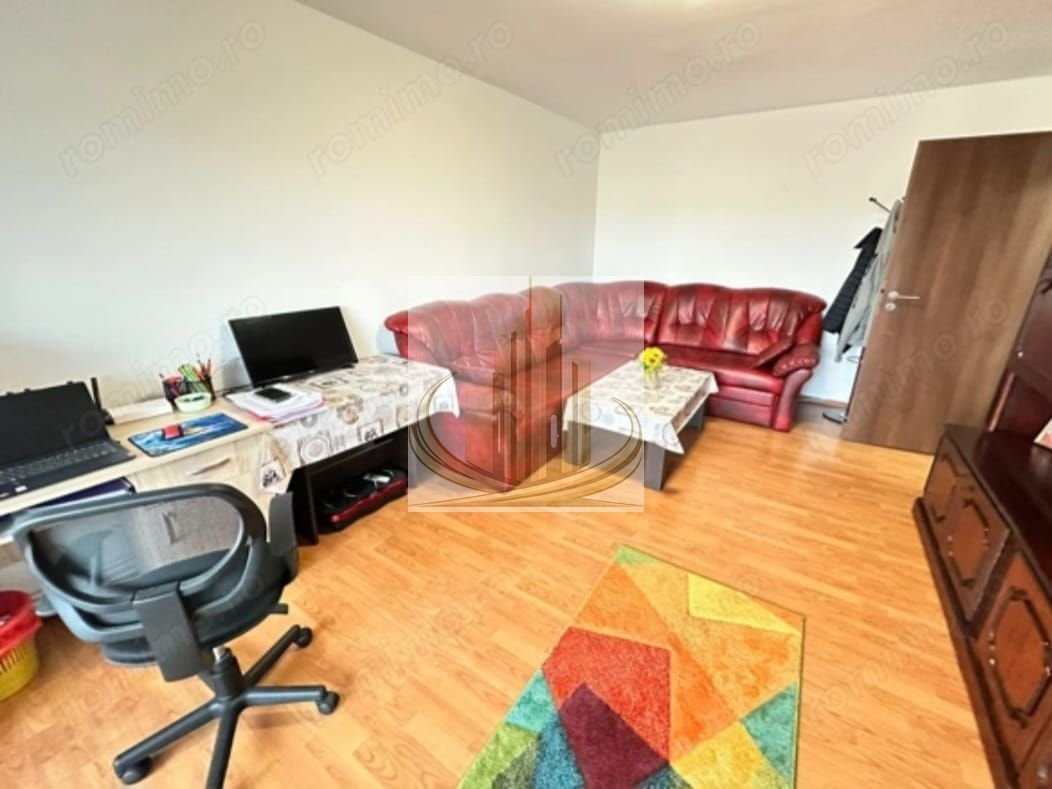 05bd914ec56441d3b4c9fcfb9c2d1843