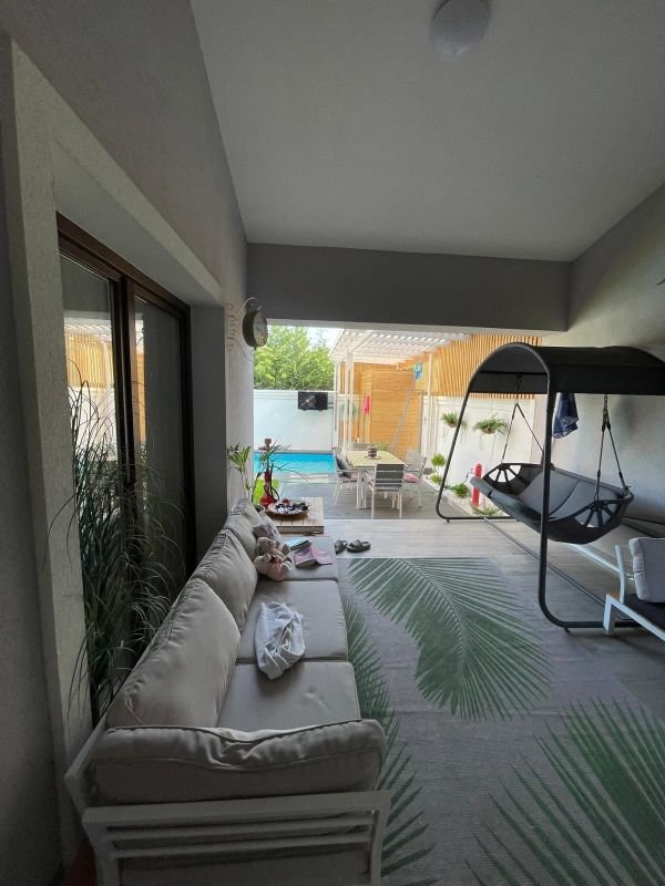 0bb84e9da8a34551a2cd41c0cc49a505