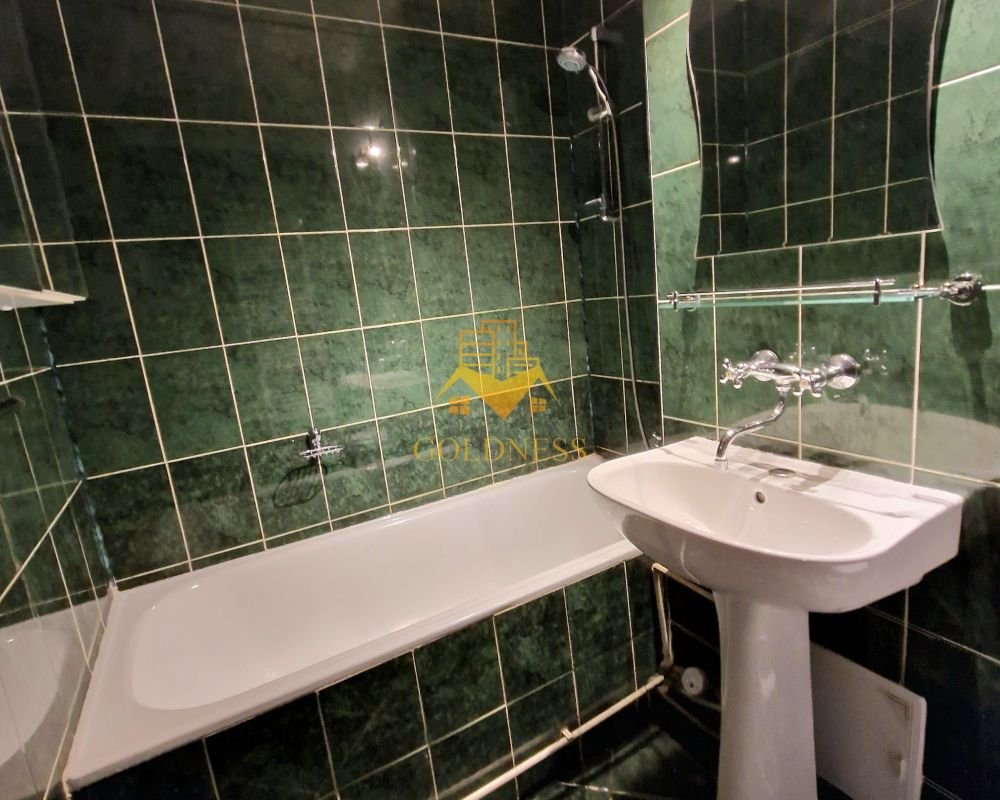 16b235afa7074e6c9a32792149d90f73