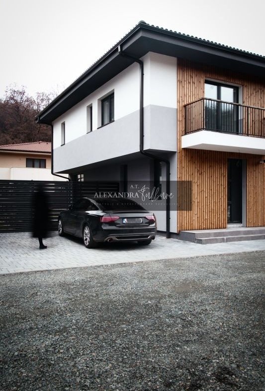 Duplex 4 camere | 120 mp utili | 180 mp curte | P+ET+POD | Floresti
