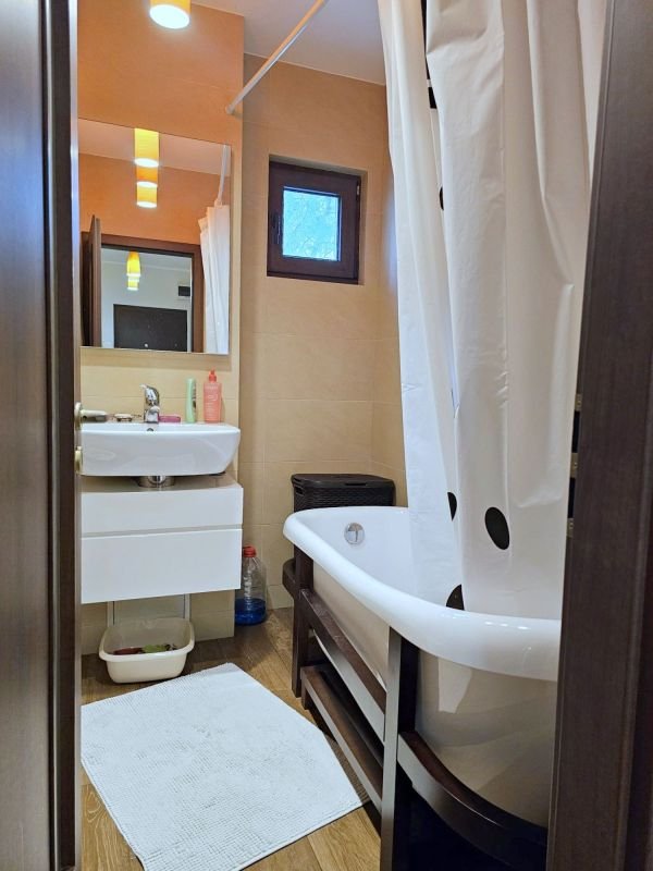 24b45852532149e5a30957af9a28dc8e