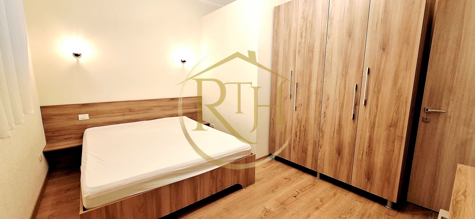 2dd5926ecce94399b58b22ec7fa5d1de