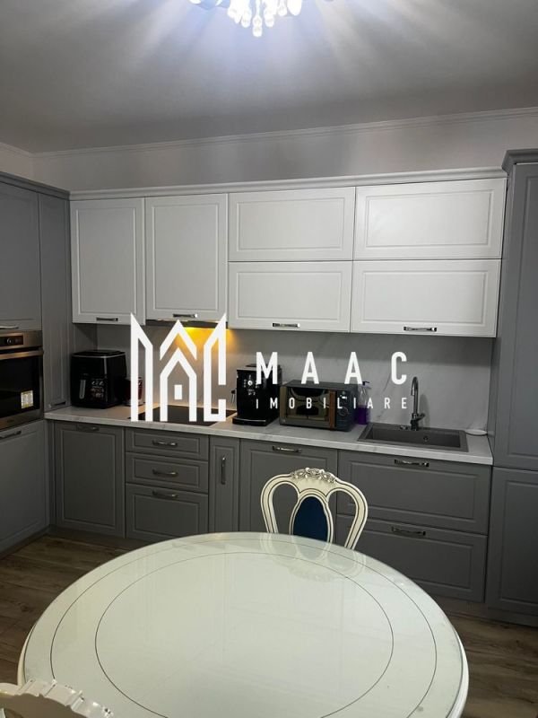 366836fb3e5a4b82876904f038854601-1