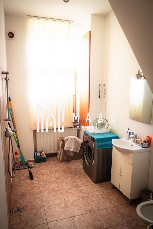 3c1bc377c04b4525b90d2e03ffc1f81c