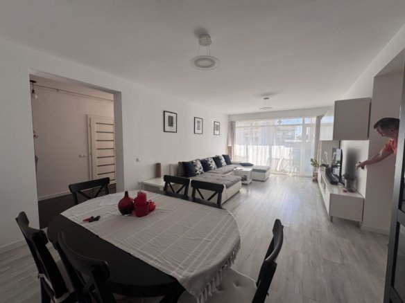 APARTAMENT 3 CAMERE 83 MP | MOBILAT SI UTILAT | LOC DE PARCARE