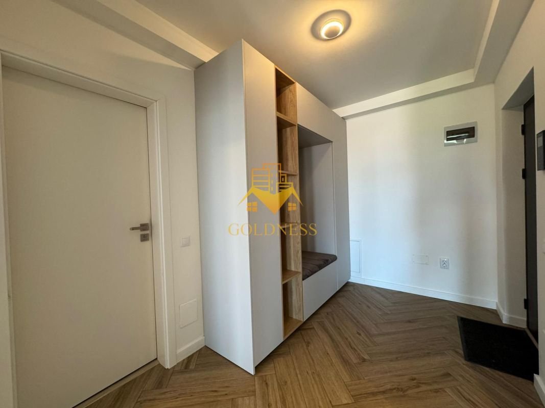 448f3613d8234dd5b50cba7f49adf18f