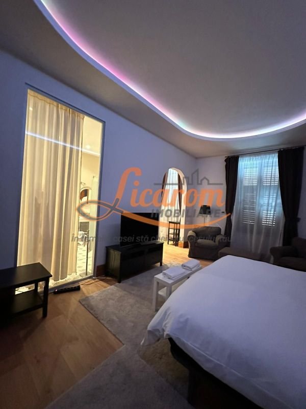 48471fdc35b7464ebdb91877121df7e9