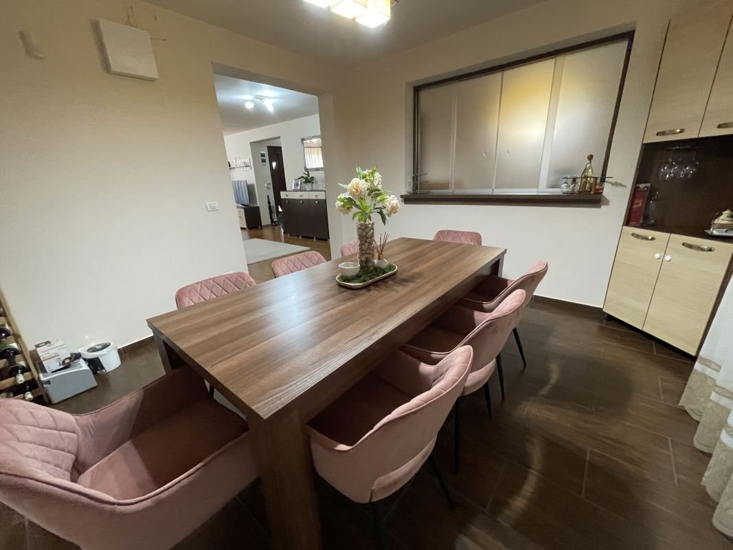 4d25019c0b4f45bea560d6a5972fa7b6