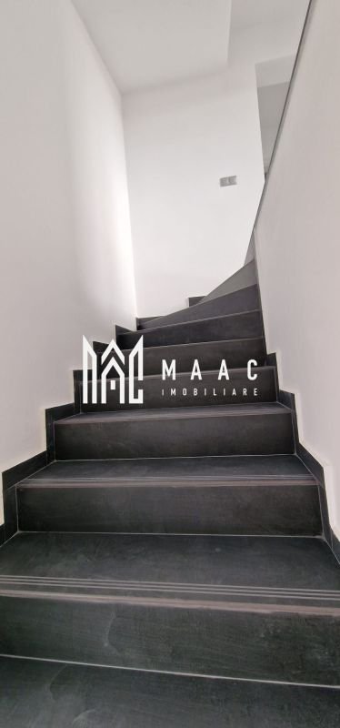 51729edd7bc74559a16db40089a3585f