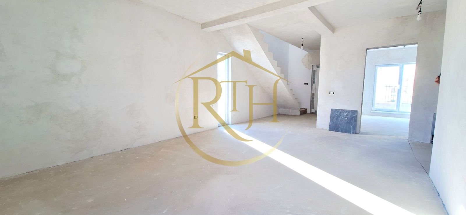 5241e13a20ac46288b1b69ced8d10d7a