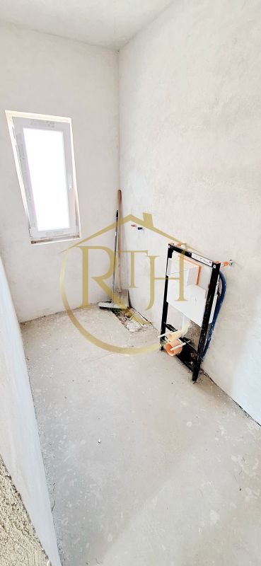 529ed9765c7842d493d2b1085b7ebe70