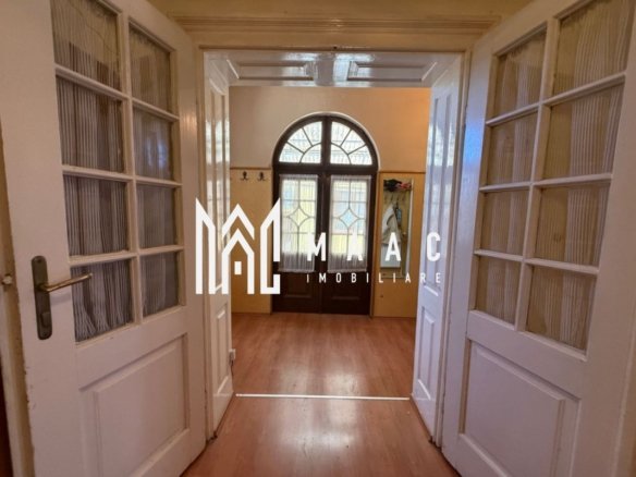 Casă în Curte Comună | 53 Mp | Pivniță Amenajată | Zona Piața Cluj