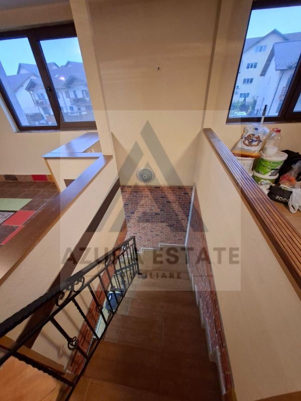 56910ecc0e984077b6415049a148ccfc