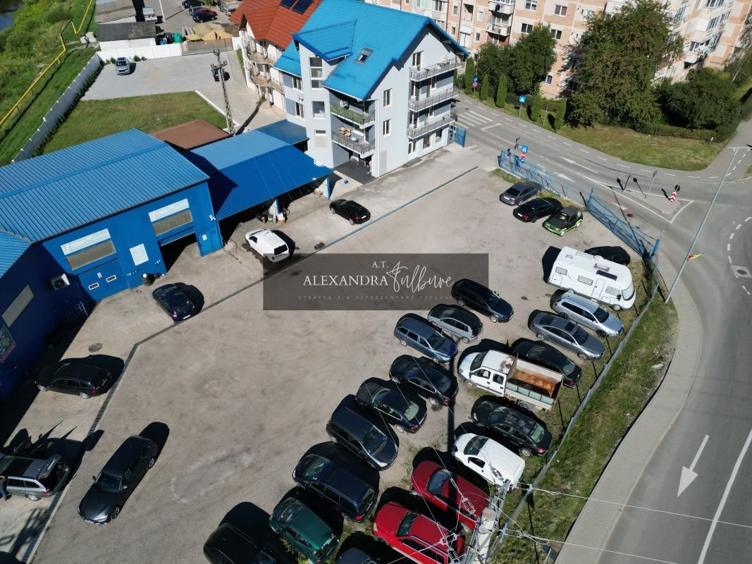 59169f975aff4b23a51196fdac92339c-1