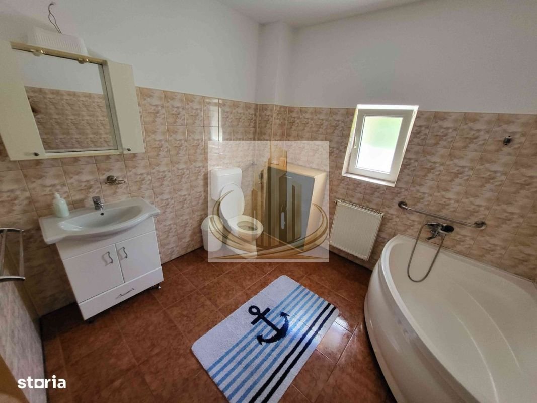 5ae16e16dfbd4722b52a9b2d4d0c1f66