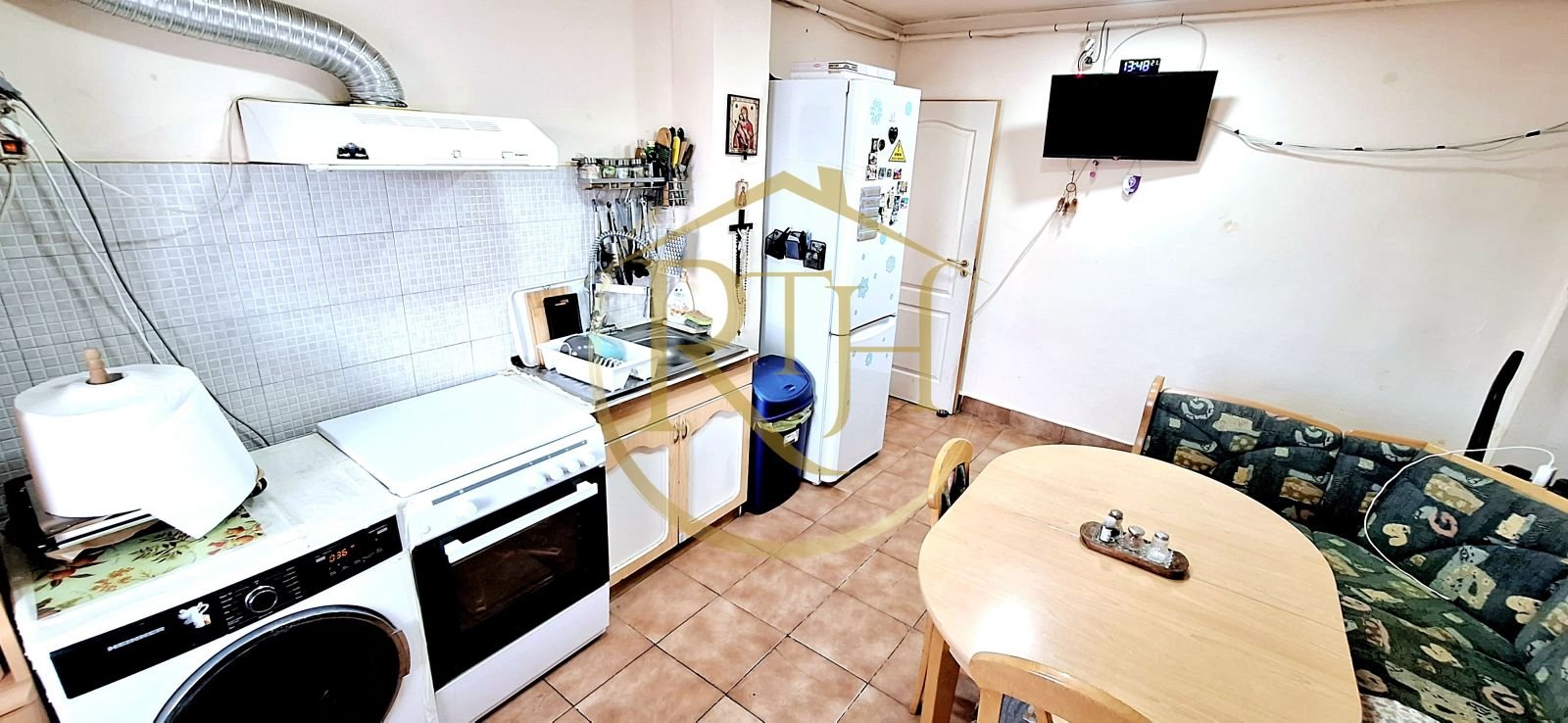 5d13978c7c8449e1ae9f8d3829aa05a0