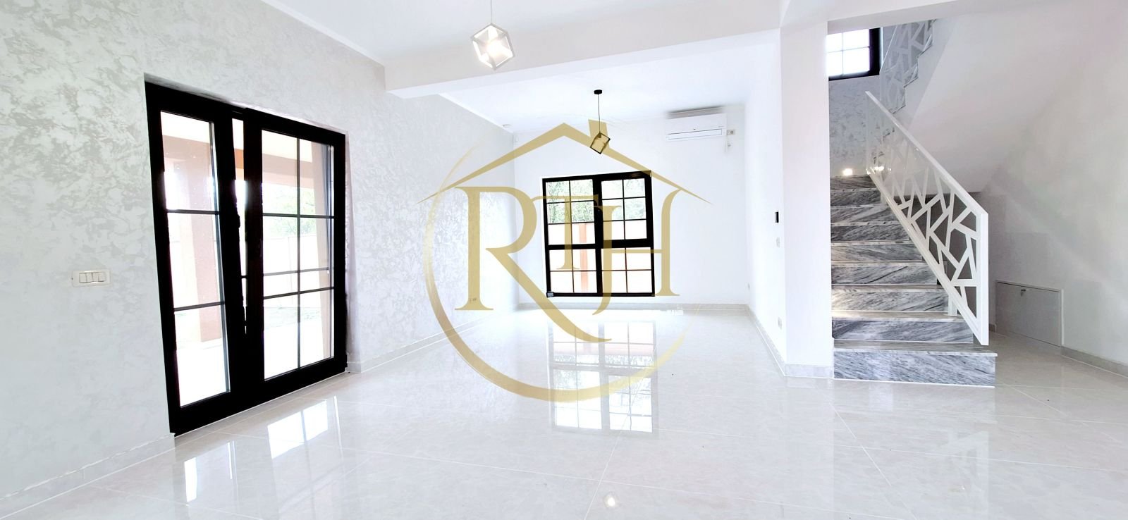 5f570131d3bb44b392a889a6aa897707