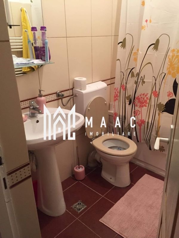 63cdb21a4ff14f019204f7bd4511a5d6-1