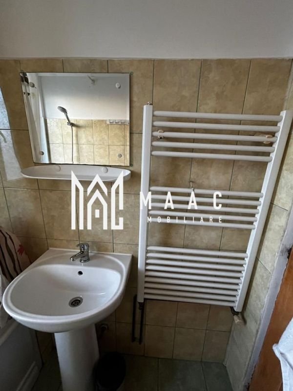 6582890887e84a25bd90ae5dd7a9613f