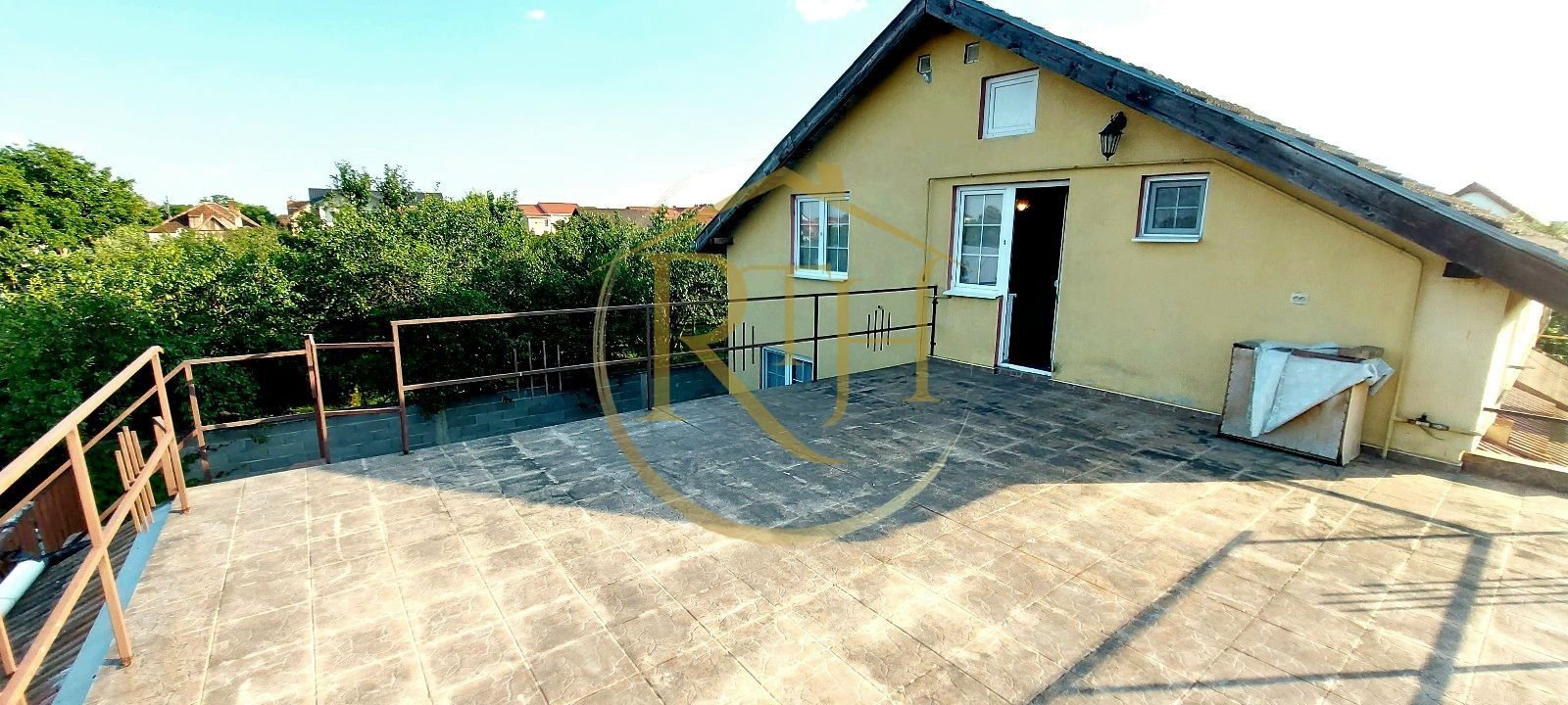 6e9556f5e0b3452c8b67e88c107063a0