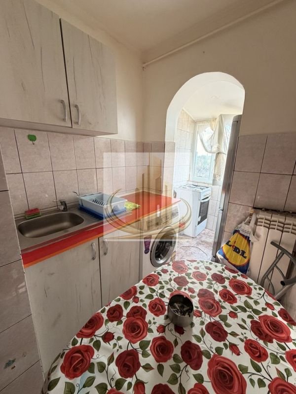 72088421f2b04f5fb881d65882cbcf07-1