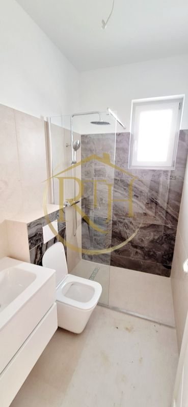 72f1b78b1acc415c82dc29f34acd1a10