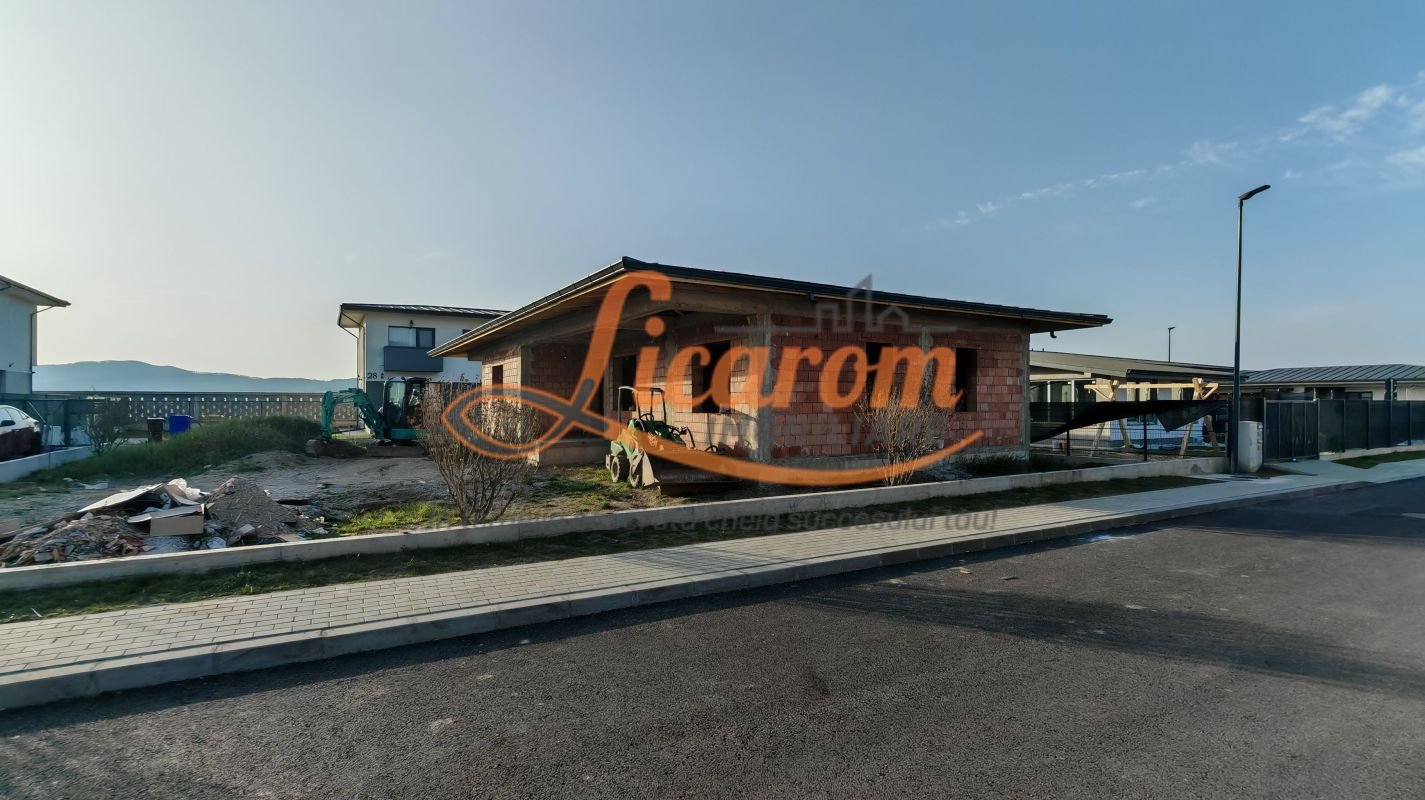 77828d5c2ce746d382624d0b5dbded06