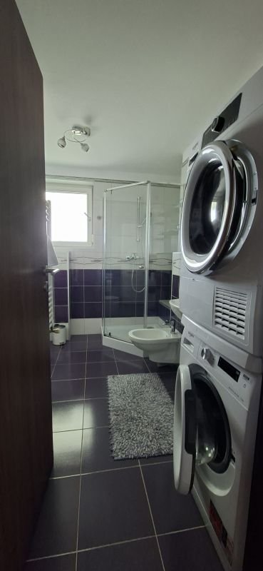 7d7bf3c6a29a4d459ae5722368c99afa