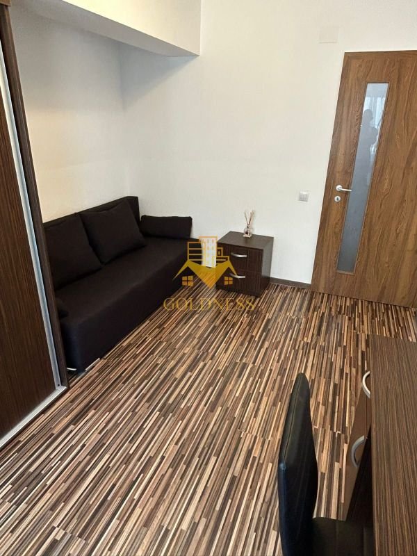 8300e93ee6c7424f89b428d82ed3f6b0