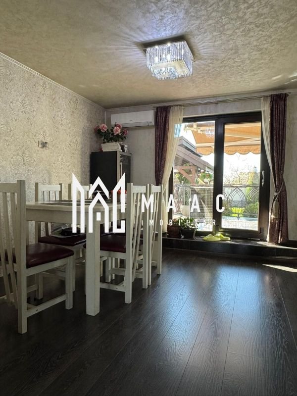 8686b3deefcc45f1bfe146697a6e06da