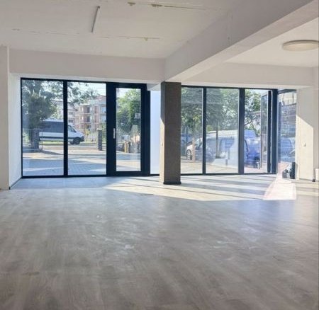 SPATIU COMERCIAL VIZIBILITATE STRADALA 60 MP| TEREZIAN