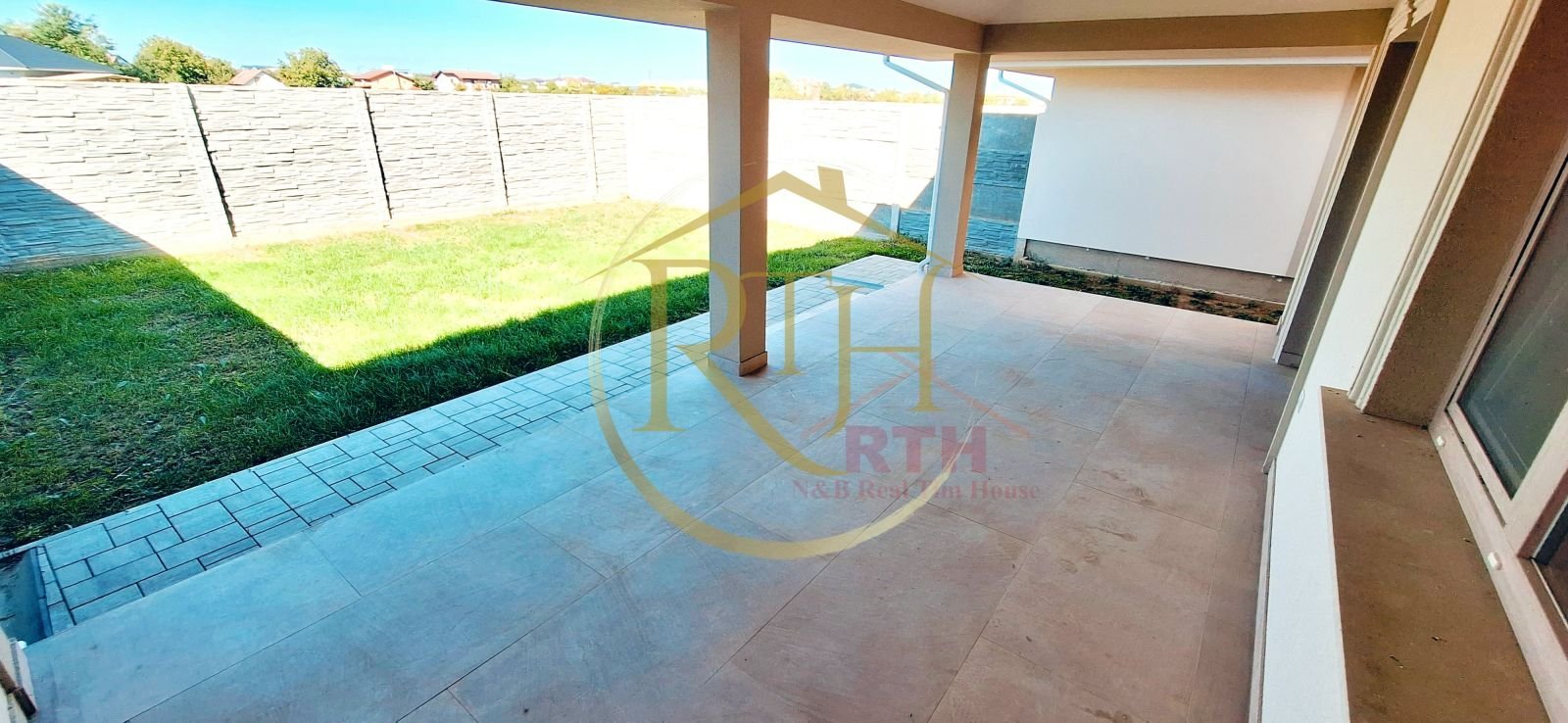 8be96456705b4e49b16c8d2561085b9f