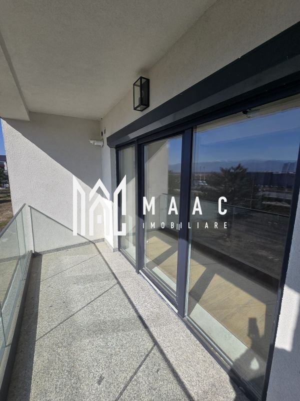 90e9e8219d1c499bb85e9a2140b24372-1