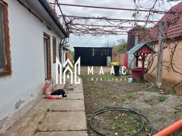 Casă individuală I 2 camere I Renovată I 1400 mp I Cristian