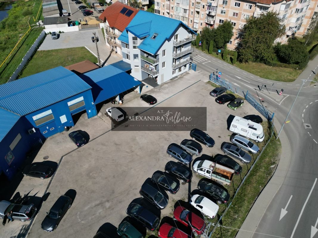 9cfcaa731ca0422599883d4baa3cc120-1