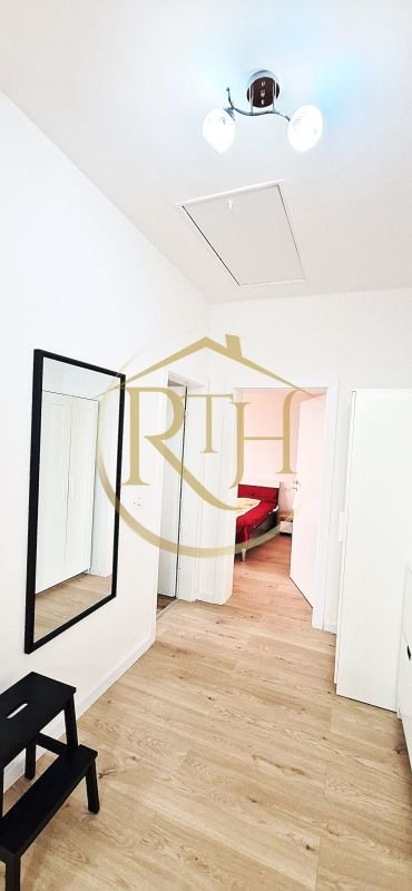 a08cbcaf83c843c0a40a2c7c4abebdd1