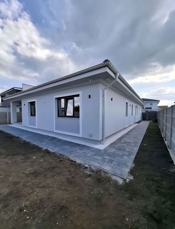 a4ef06b8355344e7a53a84e9090b0667