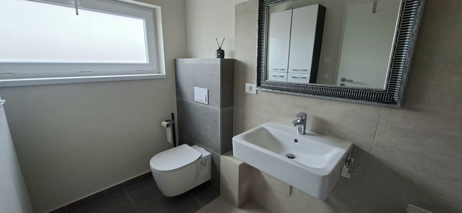 a86b6570c47c4f648c7ae21513ca20d1