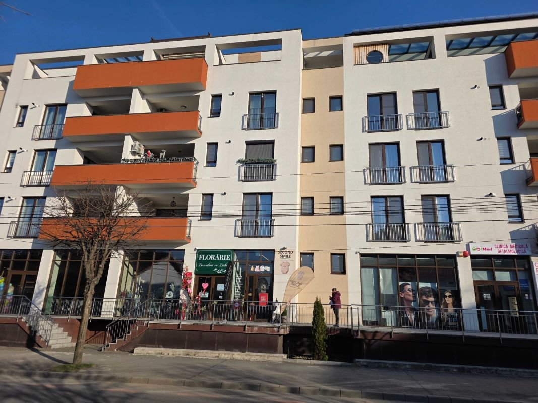 ae57020535294e1b82bd59d7ae7289af-1