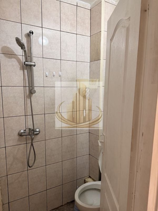 b13d9ed3489949d5be9cc8f8e7d7d1aa-1