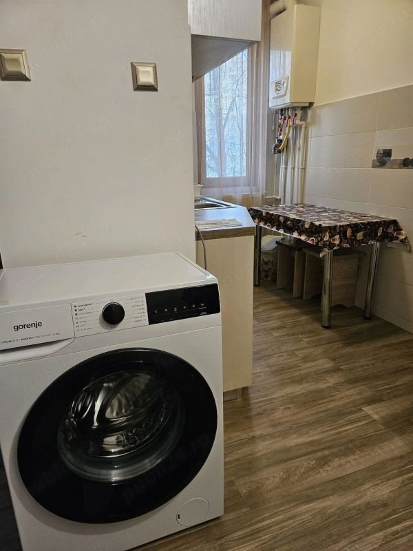 b439ab880b0d4a1d9fb9627b77ac6003