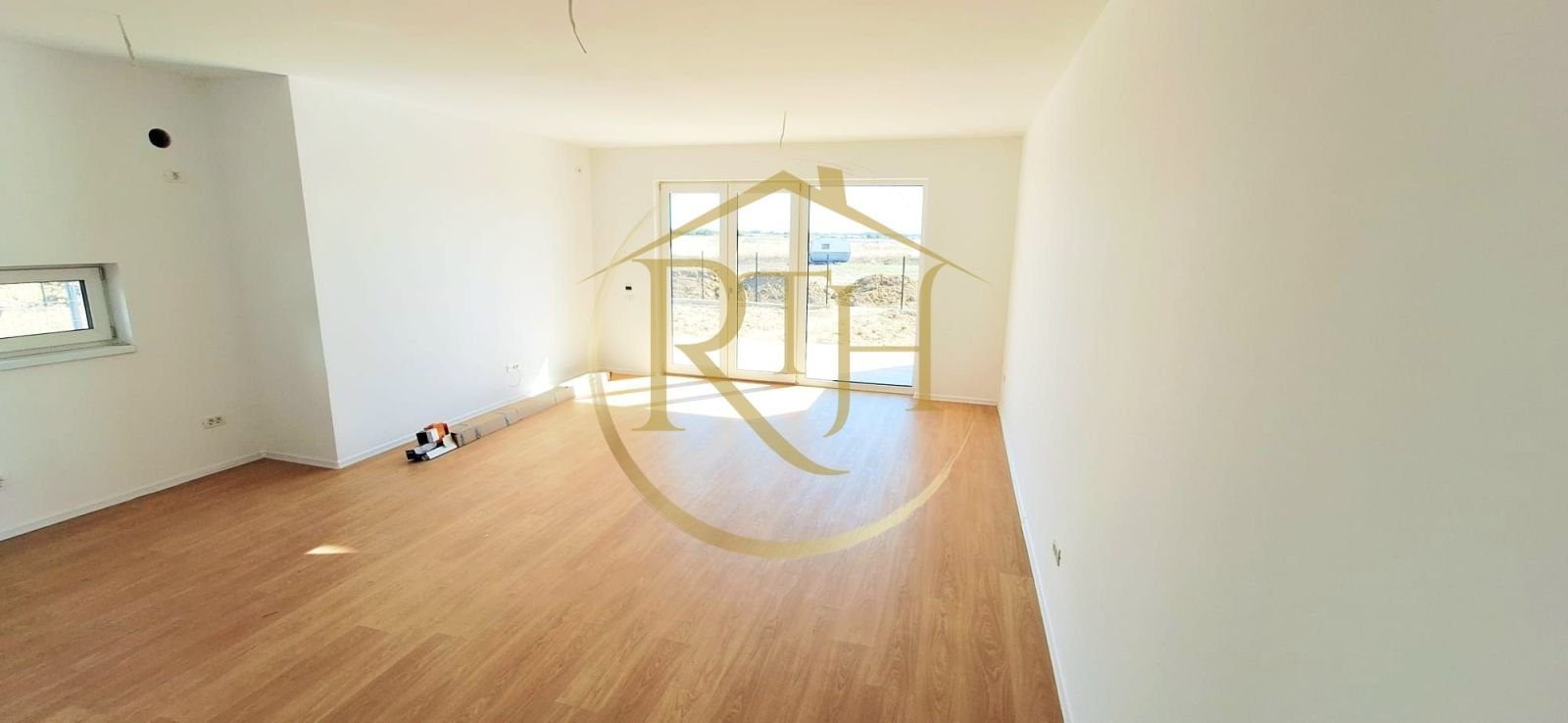 bae1fab4c46344c582d65822d88e4df4