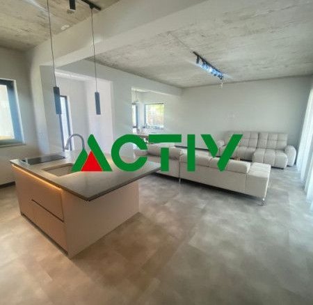 Casa cu 3 camere || Dezmir