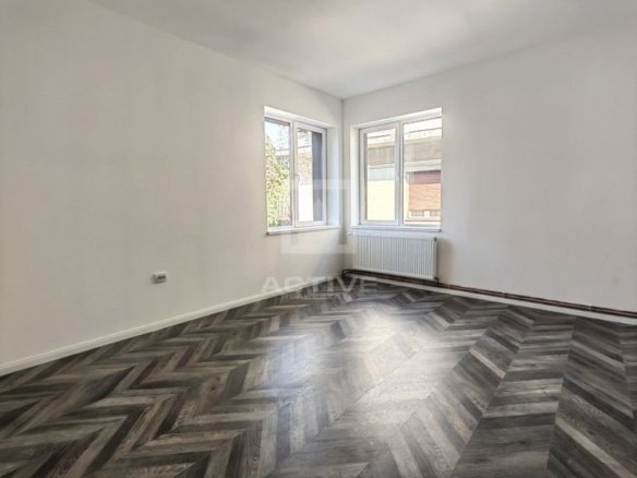 Vila de închiriat – Zona semicentrala